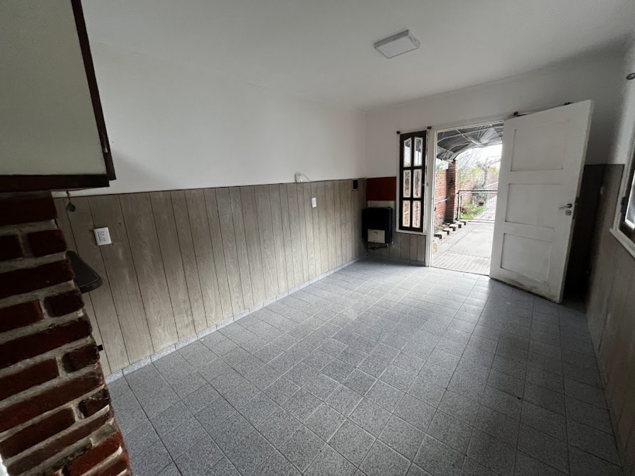 ALQUILER 24 MESES - PH DE 3 AMBIENTES CON PATIO AMPLIO