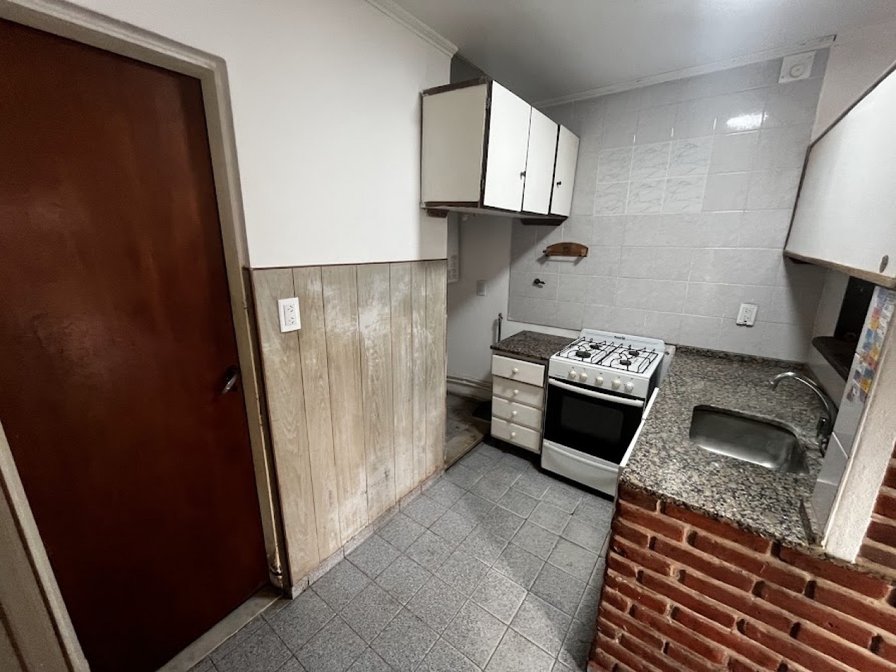 ALQUILER 24 MESES - PH DE 3 AMBIENTES CON PATIO AMPLIO