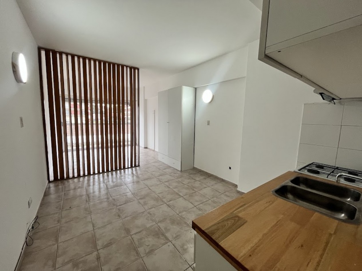 Alquiler monoambiente Guemes $550.000