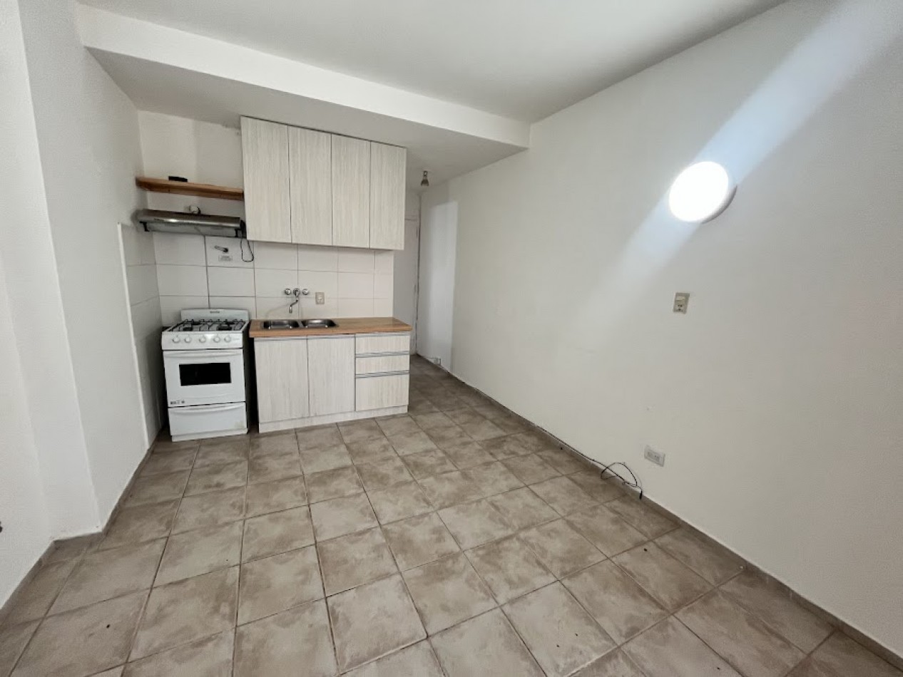 Alquiler monoambiente Guemes $550.000