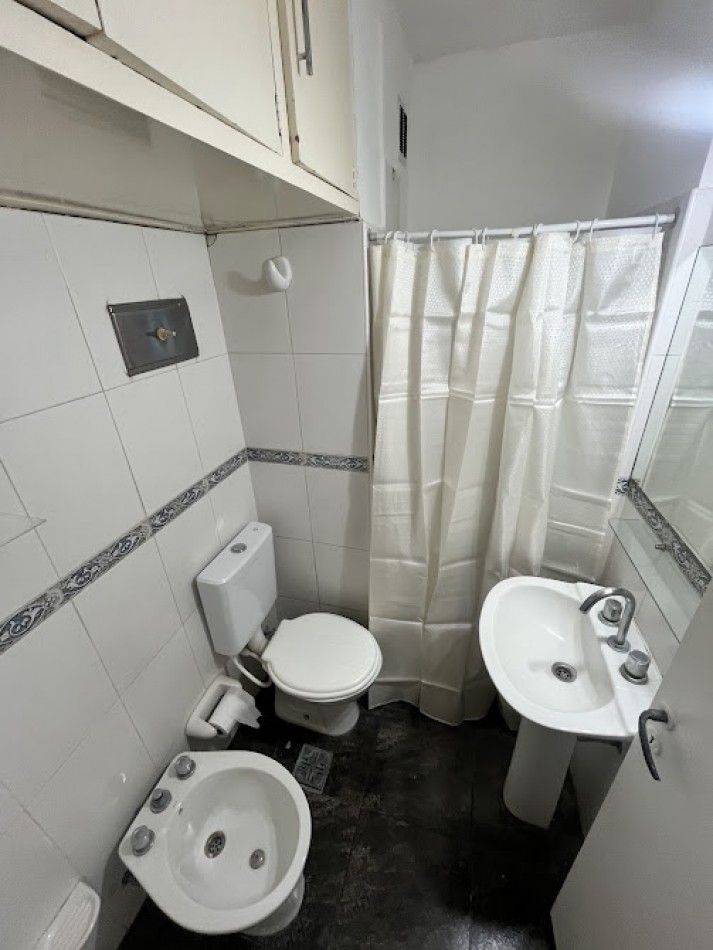 Alquiler monoambiente Guemes $550.000