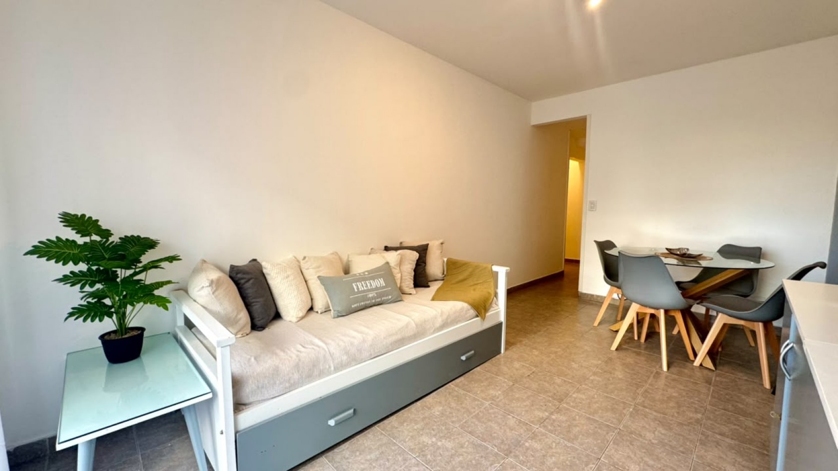 Departamento 2 ambientes RECICLADO con balcon