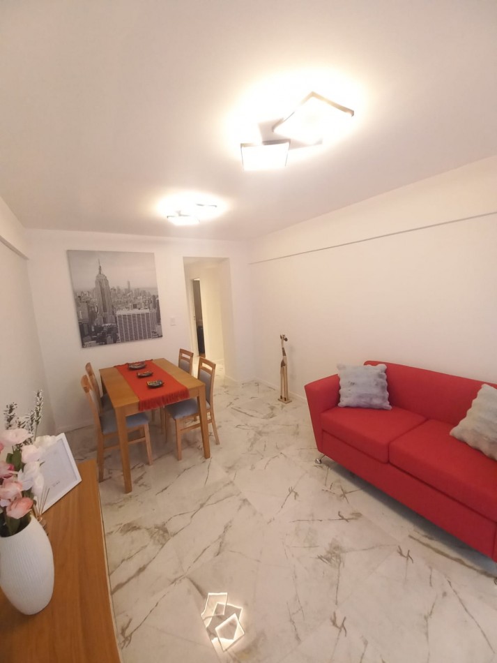 Departamento 3 ambientes con balcon - Pleno Centro