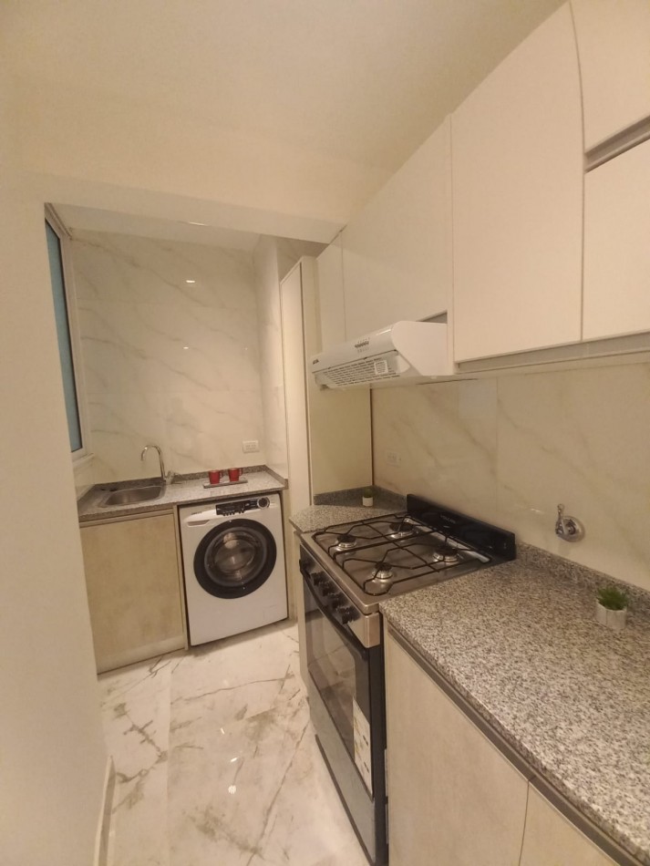 Departamento 3 ambientes con balcon - Pleno Centro