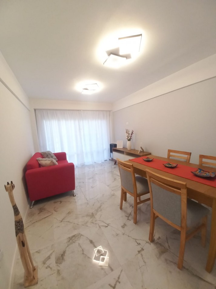 Departamento 3 ambientes con balcon - Pleno Centro