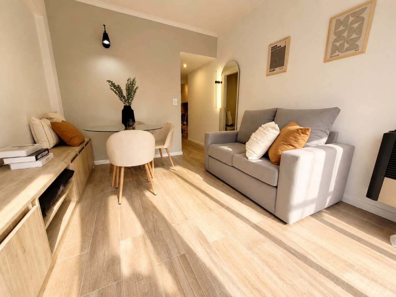 Departamento 2 ambientes -RECICLADO- AMOBLADO,-CON BALCON 