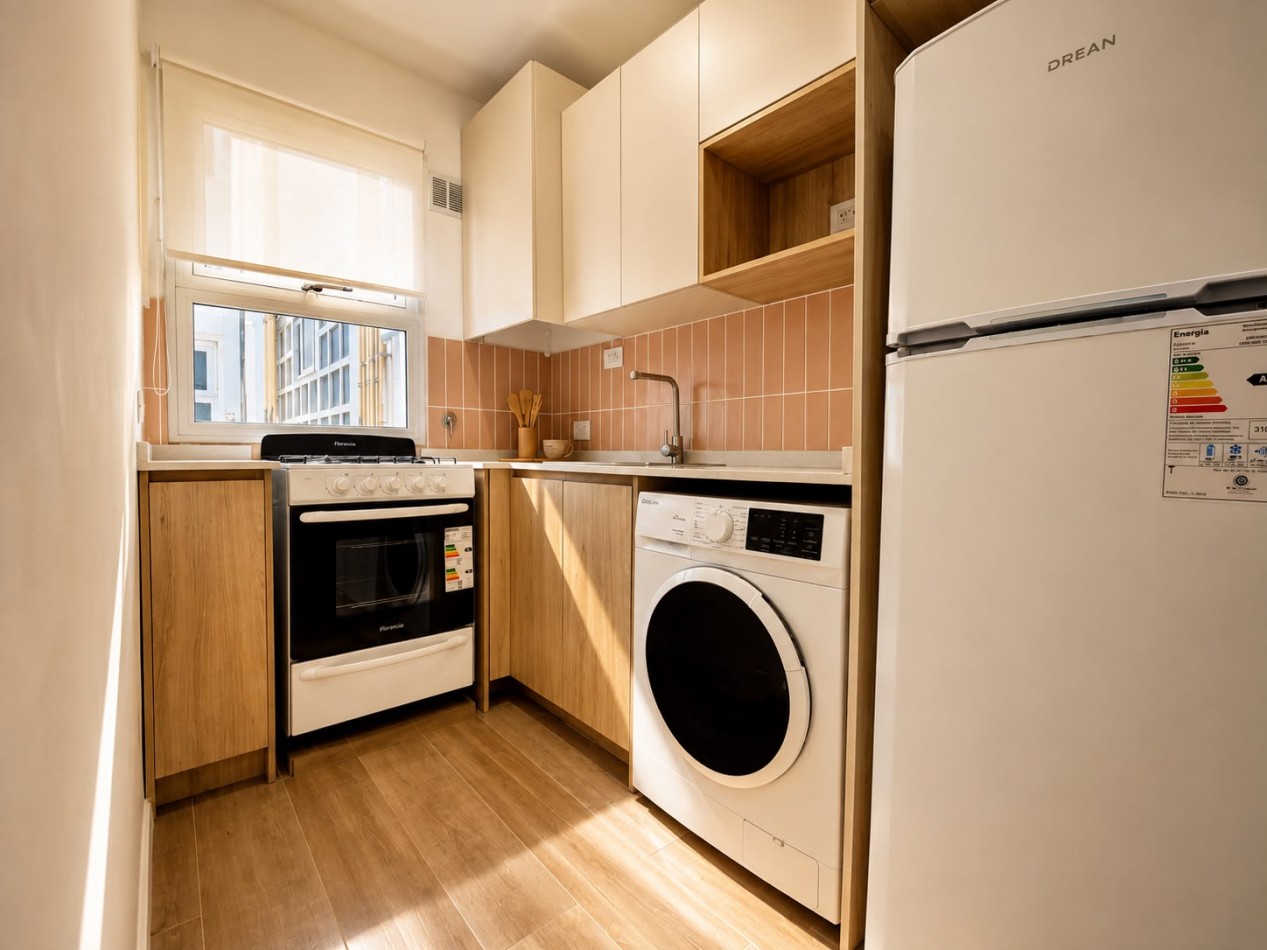 Departamento 2 ambientes -RECICLADO- AMOBLADO,-CON BALCON 