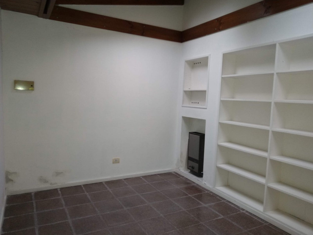 Venta en Chauvin: Chalet + Departamento sobre lote propio de 450 m²