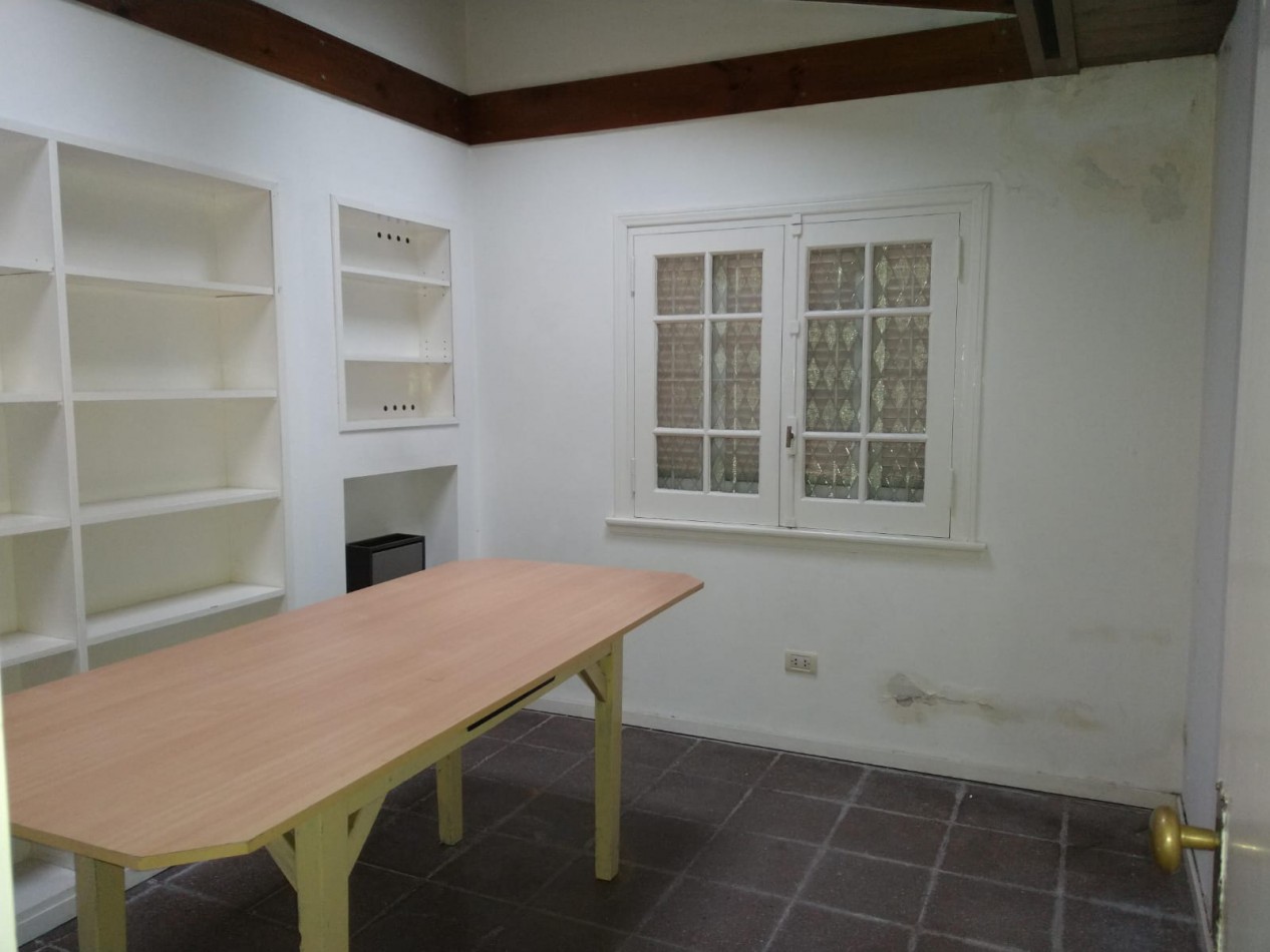 Venta en Chauvin: Chalet + Departamento sobre lote propio de 450 m²