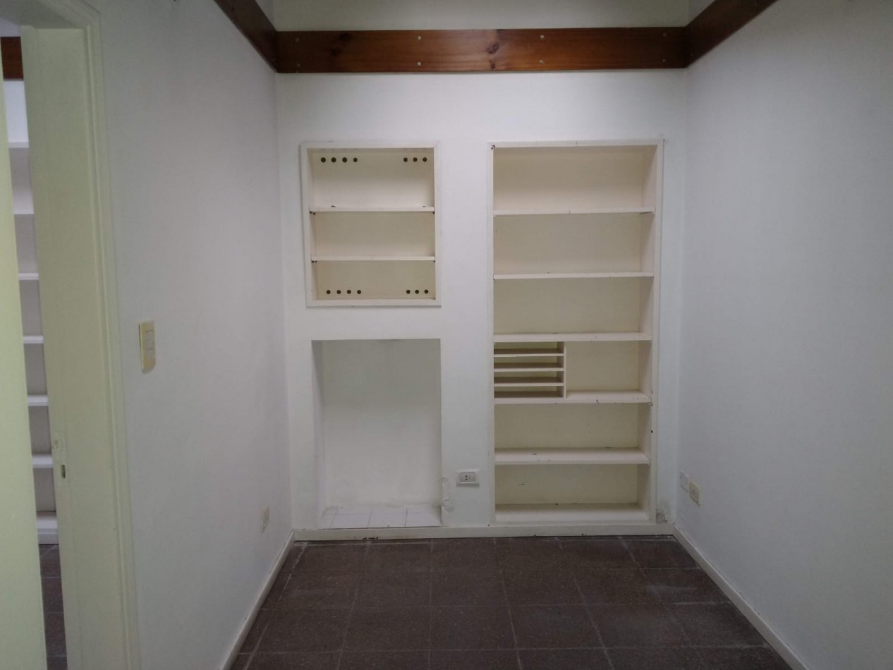 Venta en Chauvin: Chalet + Departamento sobre lote propio de 450 m²