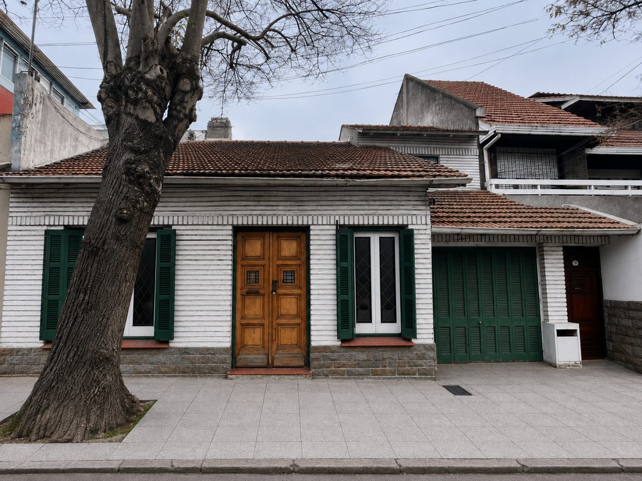 Venta en Chauvin: Chalet + Departamento sobre lote propio de 450 m²