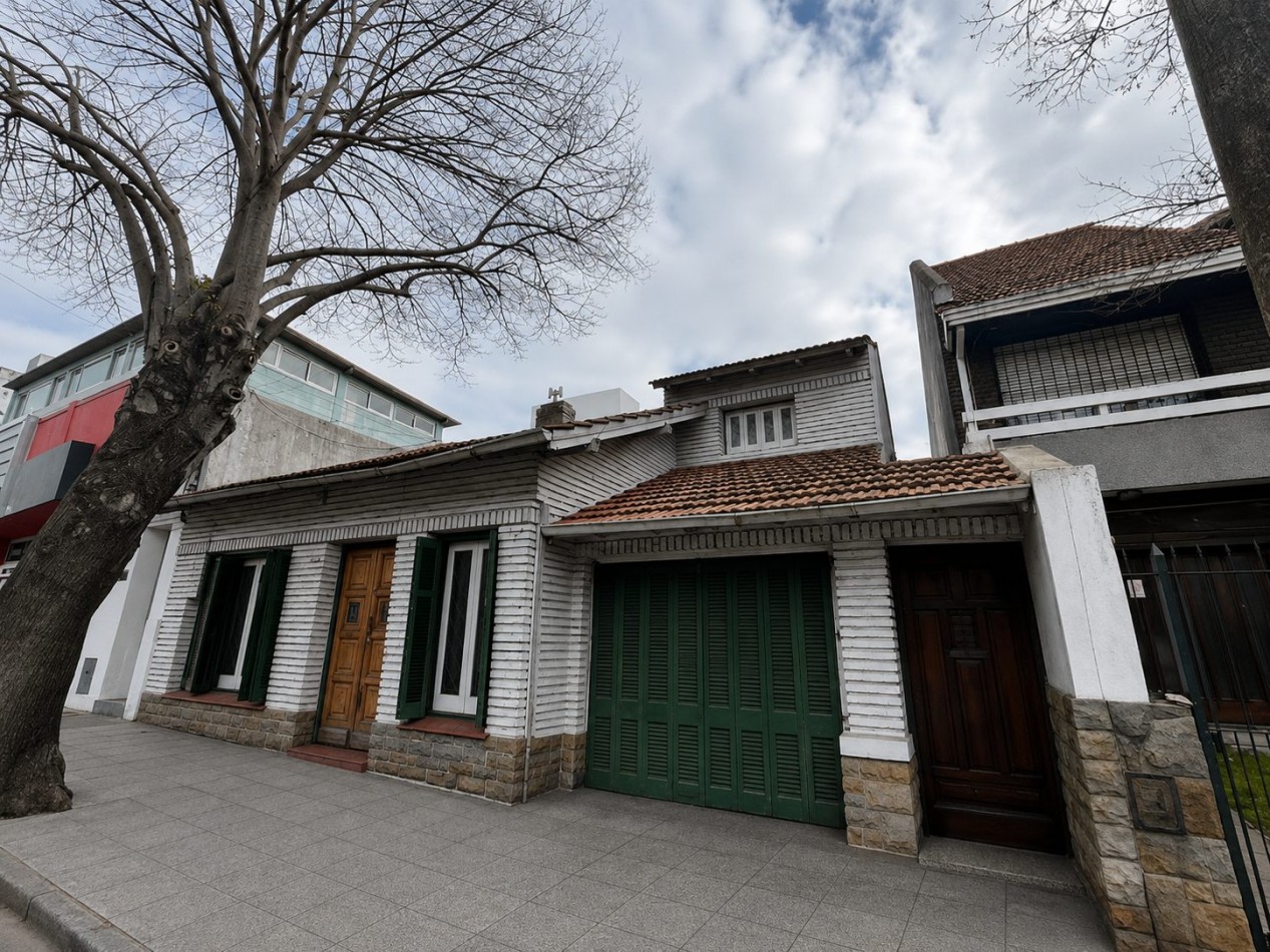 Venta en Chauvin: Chalet + Departamento sobre lote propio de 450 m²