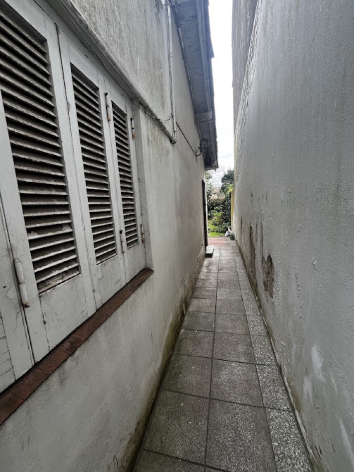 Venta en Chauvin: Chalet + Departamento sobre lote propio de 450 m²