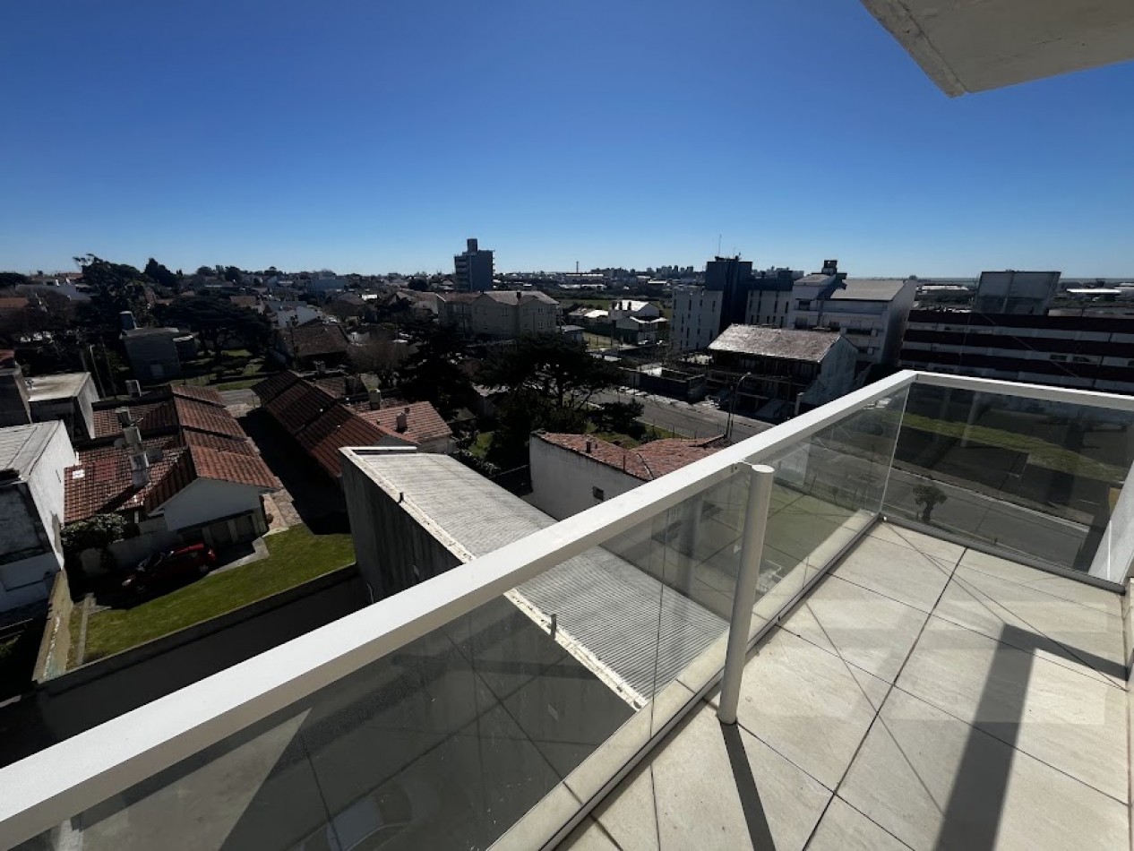 Alquiler 24 M Semipiso de 4 Ambientes con Vistas Panoramicas al Mar - Punta Mogotes