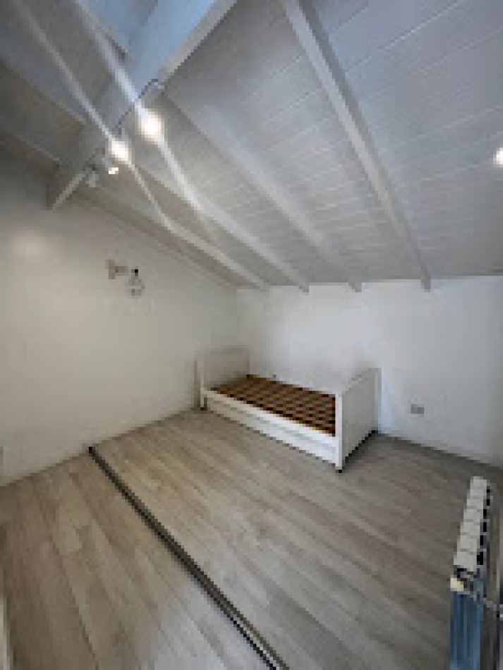  Departamento en duplex de 4 ambientes en Chauvin -QUINCHO-PATIO PROPIO-COCHERA