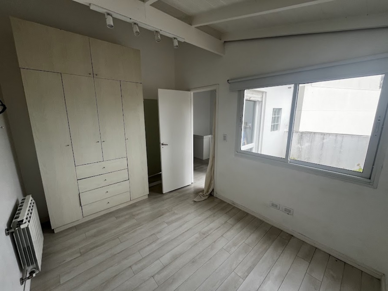  Departamento en duplex de 4 ambientes en Chauvin -QUINCHO-PATIO PROPIO-COCHERA