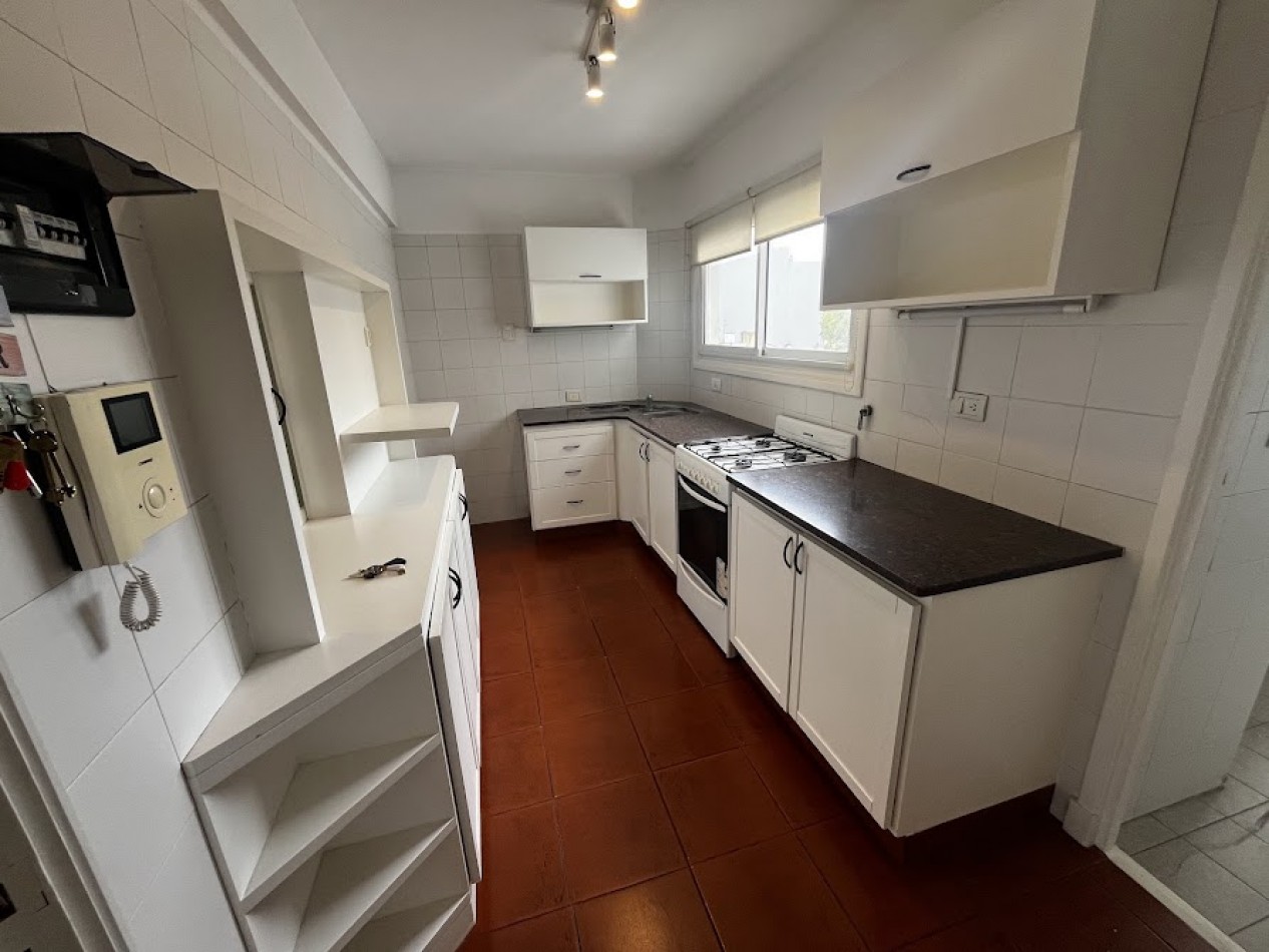  Departamento en duplex de 4 ambientes en Chauvin -QUINCHO-PATIO PROPIO-COCHERA