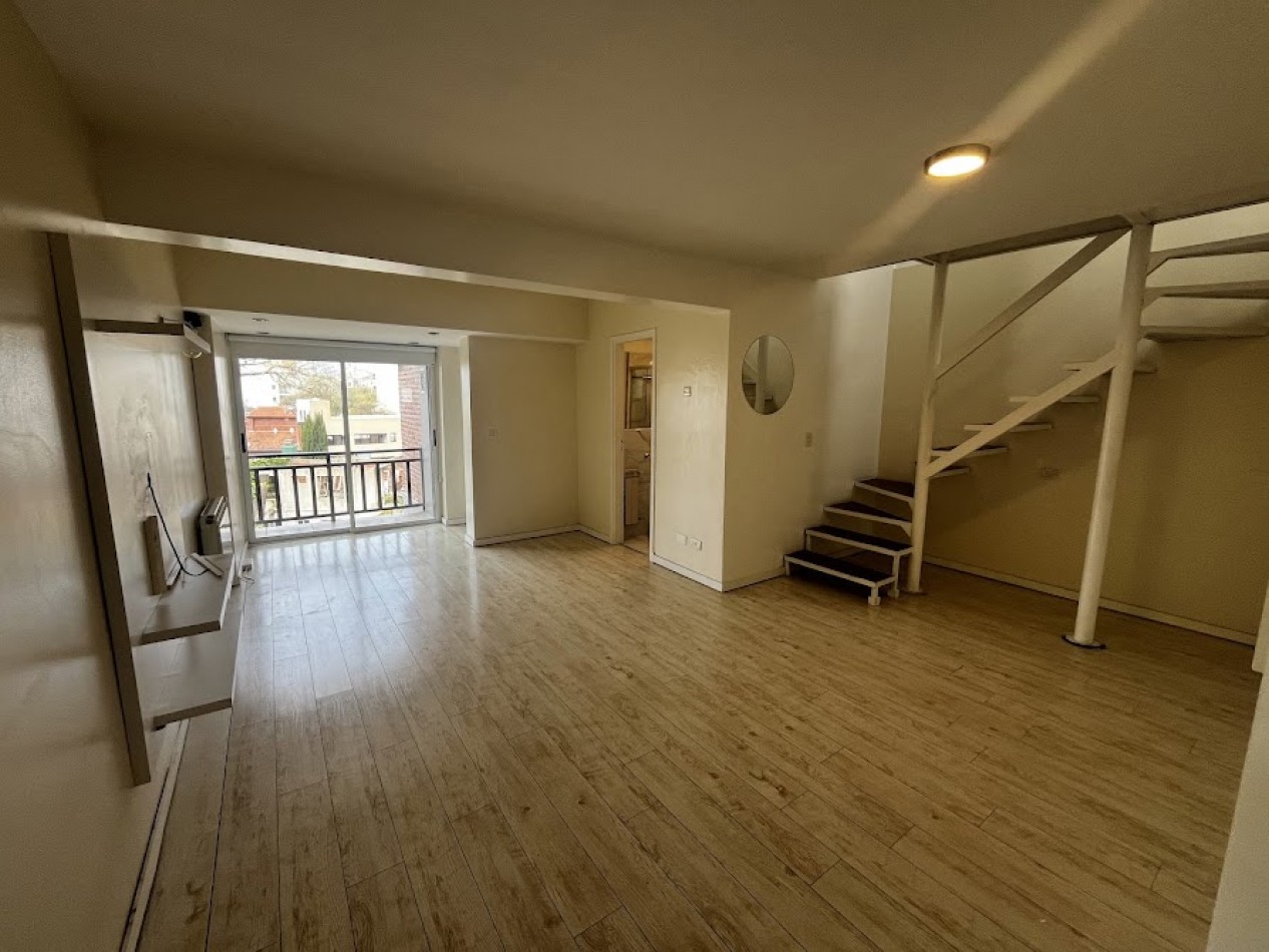  Departamento en duplex de 4 ambientes en Chauvin -QUINCHO-PATIO PROPIO-COCHERA