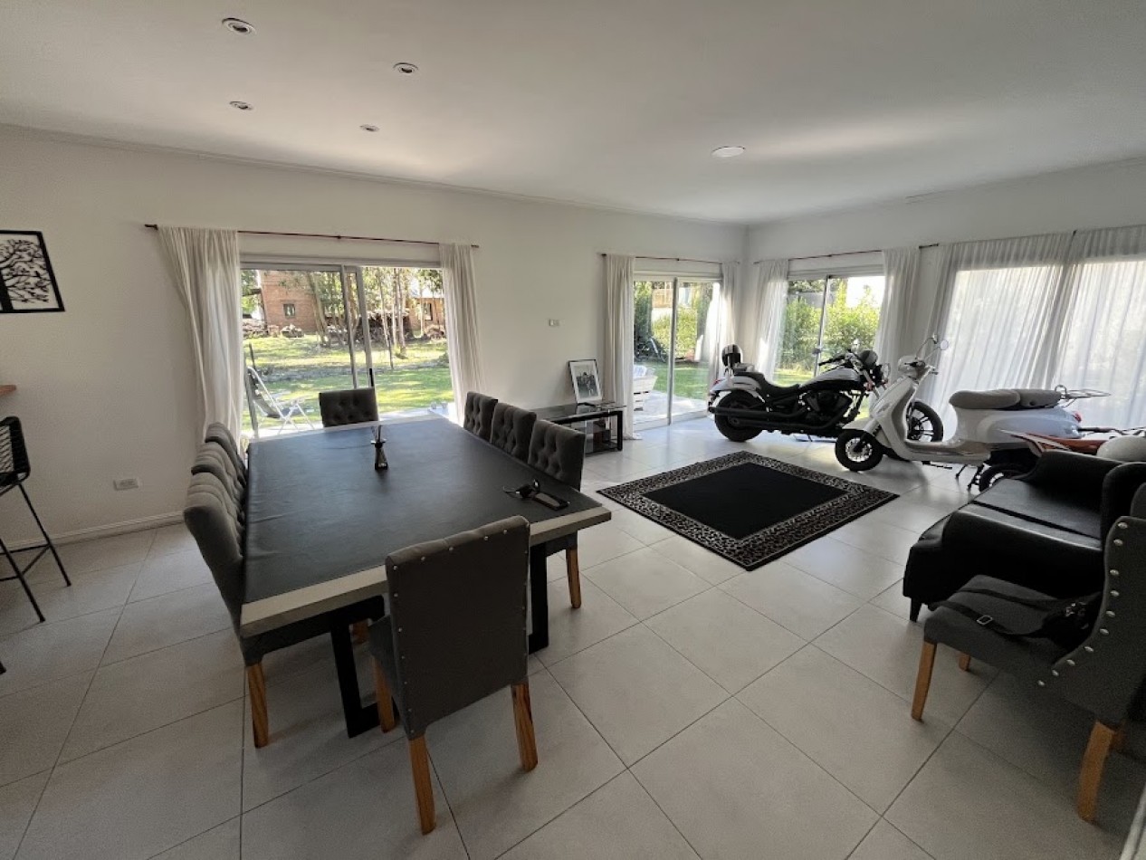 VENTA | CASA MODERNA DE 4 AMBIENTES EN ARENAS DEL SUR