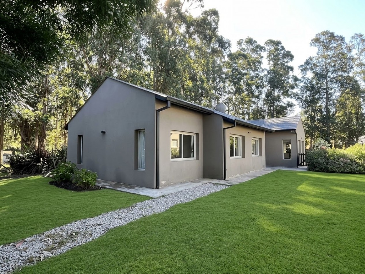 VENTA | CASA MODERNA DE 4 AMBIENTES EN ARENAS DEL SUR