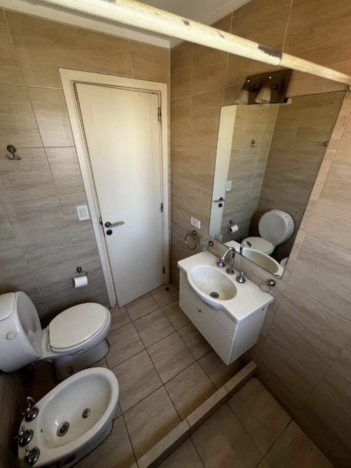 DEPARTAMENTO DE 2 AMBIENTES CON COCHERA Y BALCONES | APTO CREDITO