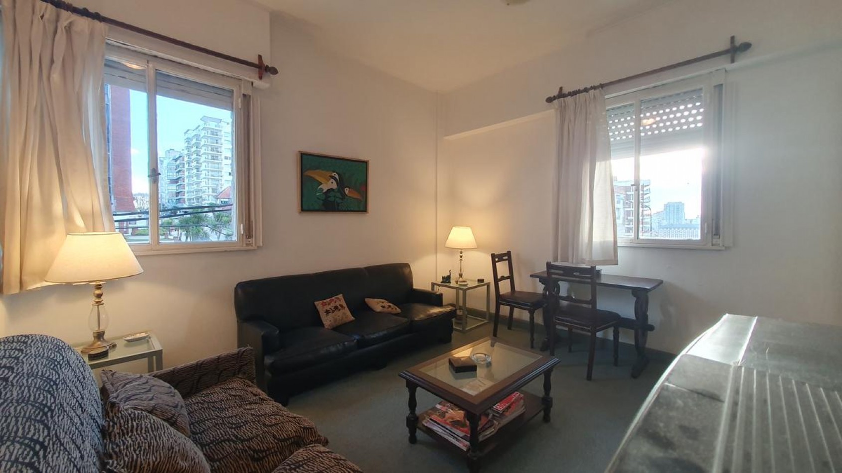 OPORTUNIDAD Departamento 2 Ambientes al Frente. Zona Torreon