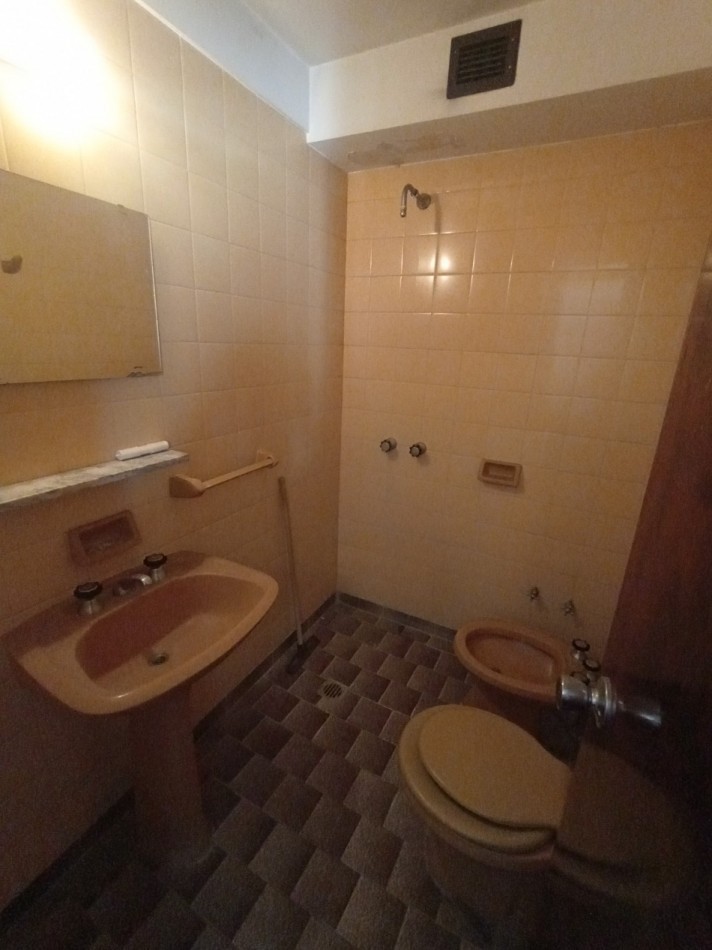 Hotel en Venta mas Lote en La Perla, Mar del Plata