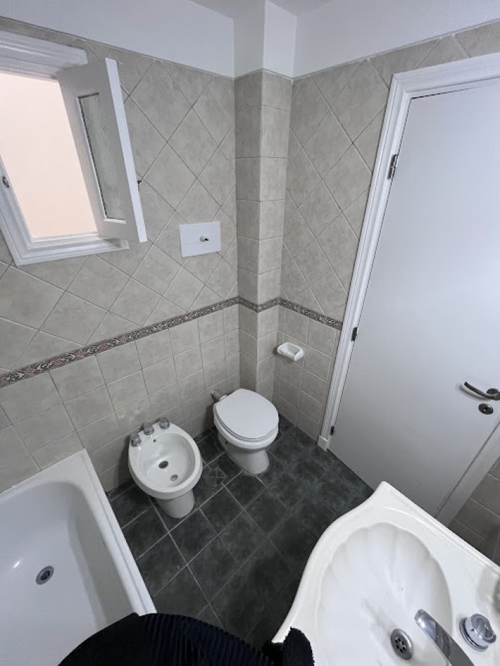 APTO PROFESIONAL ALQUILER 24 MESES  PH 3 ambientes con cochera en Chauvin 
