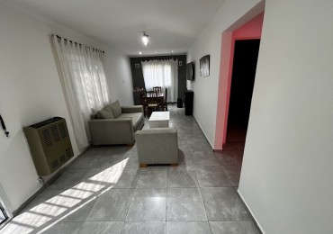 Casa Moderna de 3 Ambientes con Garage Pasante y Patio amplio