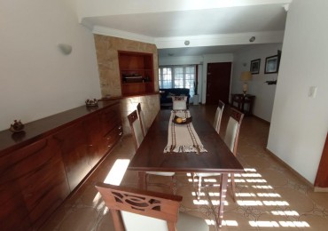 Chalet 5 amb con garage y amplio parque Mogotes 