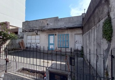 Lote de 204 ,t2 Frente a clinica Colon - Ideal Inversion o Desarrollo