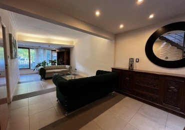 Chalet reciclado, 5 amb. con garage doble y patio 