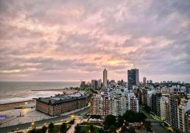  Vista plena al mar  Depto.2 Ambientes Reciclado  - Cochera y Baulera--
