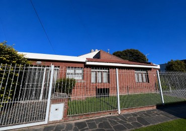 Chalet Apto Credito en Los Pinares | Lote Propio y Potencial de Ampliacion