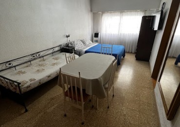 Alquiler Temporario: Departamento para 3 personas  a 1 Cuadra del Mar
