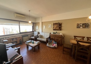 EXCELENTE SEMIPISO DE 3 AMBIENTES AL FRENTE - MUY LUMINOSO -PLAZA MITRE